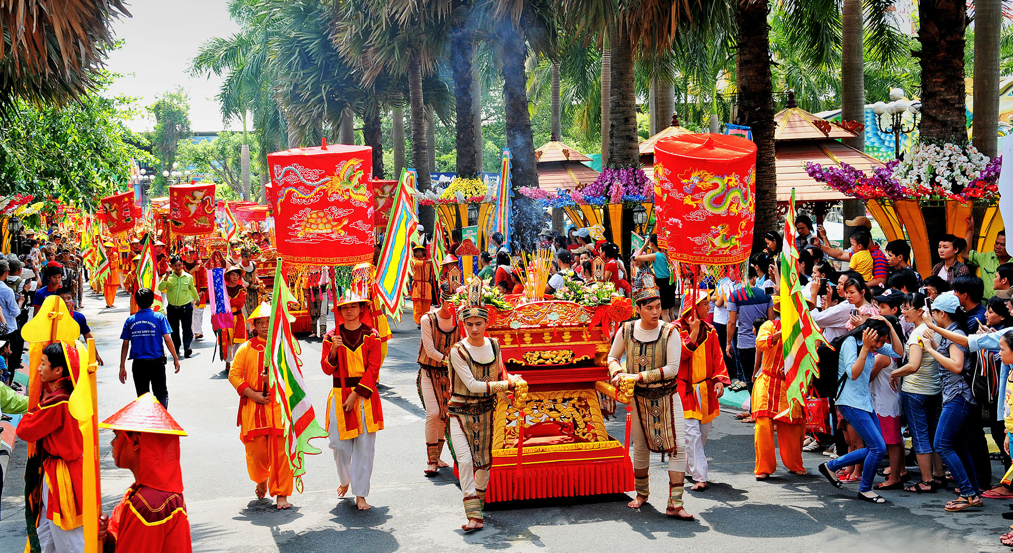 Lễ Giỗ tổ Hùng Vương được Suối Tiên tổ chức trang nghiêm, hoành tráng.